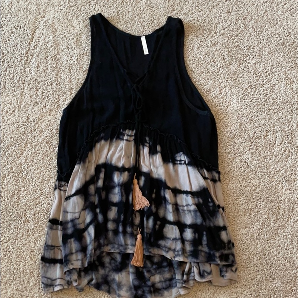 Sleeveless top